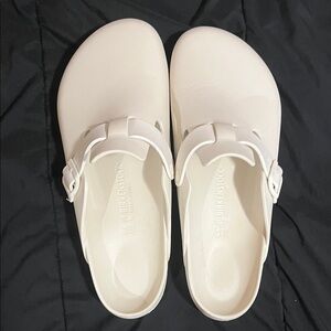 Mens Birkenstock size 13 White Clogs